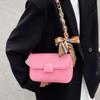 Bolsa de Ombro Moda Atacado Cor Doce para Axila Feminina Verão 2022 Nova Bolsa de Ombro com Corrente Bolsa Transversal Estilo Ocidental Simples