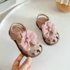 Moda Bebê Sandálias de Bebê 2026 Verão Novos Sapatos Versáteis Sapatos de Praia Estilosos Antiderrapantes de Solado Macio para Crianças