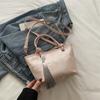 2025 Primavera/Verano Nueva Moda Versátil Bolso de Cubo de Mano para Mujer Bolso de Moda de Hombro Único Moderno Versátil Bolso Cruzado para Mujer