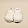 Chinelos Casuais de Algodão com Bico Redondo para Aumentar a Altura para Mulheres Chinelos Peludos com Lã Adicionada Solado Grosso 2026 Slip-on Inverno Bege Branco