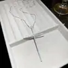 Collar de cruz de circón estilo ins europeo y americano, estilo dulce y fresco, moderno y a la moda, cadena elegante para la clavícula, gargantilla de lujo ligero y de alta gama