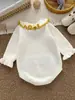 Macacão de Manga Longa com Gola de Renda para Bebê, Personalizável com Coração de Amor, Malha 100% Algodão Penteado, Macacão de Engatinhar com Logo Personalizado para Meninas
