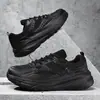 Zapatillas anchas y cuadradas de moda en color negro para hombre, zapatos de papá con suela gruesa, adecuados para pies anchos y pies regordetes, zapatos casuales para hombre, en stock