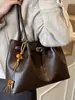 Bolso Tote para Viajar para Mujer 2025 Invierno Nuevo de Moda Aspecto de Alta Calidad Bolso de Hombro Retro Bolso de Mano de Moda para Compras