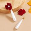 Europa y Estados Unidos tendencia caliente moda nicho diseño temperamento elegante dulce flor aretes colgantes largos de perlas