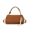 Bolsa de Mão de Luxo Feminina Novo Estilo Fashionável Bolsa de Ombro para Trabalho Bolsa Pequena Transversal Tendência Retro Maillard