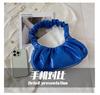 Bolsa de axilas portátil de verão feminina 2023 Novo estilo coreano Bolsa de ombro elegante Bolsa de ombro simples plissada para meninas