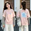Camiseta de manga comprida com desenho para meninas, conjunto de duas peças de outono, novo estilo 2026, para crianças de tamanho médio e grande, camada base de algodão puro