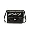 Bolso Cruzado Pequeño con Cadena Estilo Verano para Mujer, Pequeño Estilo Fragante Hilo Bordado Acolchado, Bolso de Hombro para Salidas Familiares de Niños