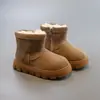 Botas de neve para bebê menina inverno novo mais veludo quente sapatos de algodão para menino calçados para caminhar de bebê e criança pequena botas curtas grandes de algodão para criança pequena