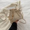 Bolso de gran capacidad de hilo bordado para mujer 2024 nuevo bolso de hombro de cadena popular de este año moda tote para ir al trabajo bolso de cubo