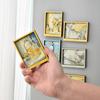 Ímã de geladeira com adesivo de moldura de foto de madeira multicamadas, decoração de pintura a óleo criativa de desenho animado tridimensional, ímã de geladeira atacado