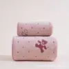 Toalha Fofa de Urso em Fleece de Coral com Estampa de Letras, Conjunto Divertido de Toalhas para Crianças, Toalha de Banho Absorvente e de Secagem Rápida