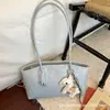 Bolsa Tote Casual Nova Moda Transfronteiriça, Bolsa de Ombro Tendência Estilo Coreano Ins para Trabalho e Deslocamento, Bolsa Feminina