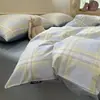 Conjunto de Roupa de Cama de Algodão Puro para Primavera e Verão, Conjunto de Quatro Peças, Capa de Edredom 100% Algodão, Conjunto de Três Peças com Listras Estilo Jie Liya para Quarto de Estudante