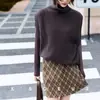 Colete de Tricô Feminino Gola Alta Transfronteiriço Outono/Inverno 2026, Suéter sem Mangas Estilo Old Money, Colete Espesso de Cor Sólida para Camadas