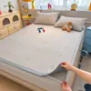 Juego de tres piezas de alfombrilla de seda helada de enfriamiento de dibujos animados clase A para verano, dormitorio de estudiante, alfombrilla suave con aire acondicionado, lavable a máquina 1