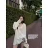 5349 # Ropa Casual Minimalista para la Vida Diaria: Camiseta Oversize de Manga Larga con Cuello en V, Textura de Lino Sintético, Adelgazante y Protectora del Sol