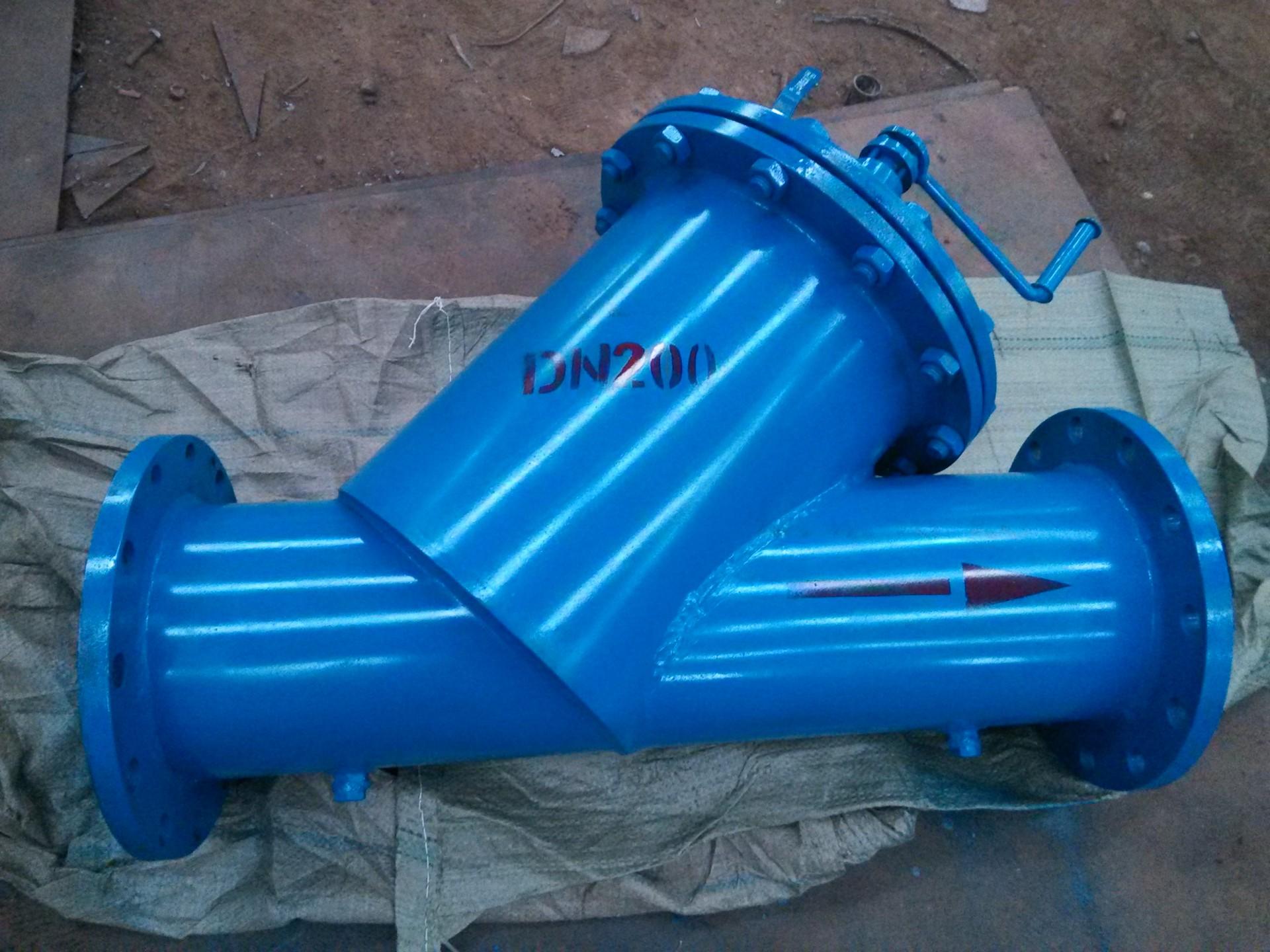 DN200手摇刷式过滤器1