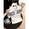 Roupa Feminina Plus Size 40-100kg Estilo Coreano Camisa de Tricô com Gola Polo Listrada de Manga Curta para Mulheres com Design Único