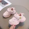 Nuevos Zapatos Deportivos de Primavera y Otoño para Niñas, Zapatos de Bebé, Zapatos de Malla Transpirable, Zapatos Casuales de Suela Suave para Niños Pequeños, Zapatos tipo "Dad Shoes" para Niños