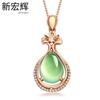 Retro elegante colar de pedra de uva simples pingente de esmeralda de ouro rosa das mulheres Corrente de clavícula de baixo luxo embutida em diamante europeu e americano feminino