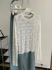 Camiseta jacquard de renda texturizada de manga longa para mulheres, camisa base estilosa retrô francesa com babados em camadas e gola redonda para o outono
