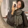 Bufanda Nueva para Mujer Invierno Estilo Japonés y Coreano Combinación Total Cuadros Cálida Engrosada Bufanda para Pareja Estudiante Moderna Sensación de Alta Gama Chal