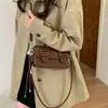 Mini Bolsa Quadrada de Couro com Cera de Óleo de Alta Qualidade Retrô para Mulheres 2026 Nova Moda Casual Versátil Bolsa de Ombro Único Transversal