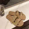 Fivela de Cinto 2026 Verão Preguiçoso Slip-On Simples de Uma Tira Exterior Novo Estilo Sandálias de Praia Versáteis Femininas