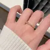Anillo Único de Espina de Pez con Diamantes Brillantes de Diseñador para Mujer, Nuevo Estilo de Lujo, Banda Delgada, Realza la Apariencia Delgada, Versátil, Anillo Abierto Ajustable