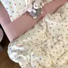 Algodón Puro de Grado A Hilo de Doble Capa Grado Materno e Infantil Juego de Ropa de Cama de Cuatro Piezas Sábana de Cama con Dibujos Animados Estilo de Dibujos Animados Estilo Pequeño Aroma