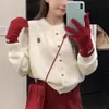 Cardigan de Tricô Versátil com Gola Redonda para Mulheres, Decoração de Coração de Morango Estilo Coreano, Suéter Rejuvenescedor, Borocolor