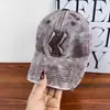 Boné de Baseball Feminino Lavado Estilo Retrô com Aba Macia Que Faz o Rosto Parecer Menor, Versátil para a Primavera, Protetor Solar Casual, Circunferência da Cabeça Grande
