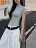 Camiseta corta de manga corta negra estilo retro americano con retazos para mujer, diseño de verano ajustado, top versátil y casual