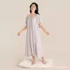 Ropa de dormir de manga corta para mujer talla grande con copas en el pecho, primavera y verano, camisón elástico dulce con cuello en U, ropa fina para casa