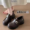 Mocassins de couro genuíno com sola grossa para aumentar a altura para mulheres, versáteis, confortáveis, não cansam, adequados para o trajeto diário, salto grosso, sapatos de couro preto