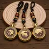 Llavero Giratorio de Latón Zodiaco Cinabrio Colgante para Coche Bolso Artesanía Creativa Unisex Venta al por Mayor