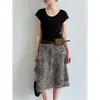 Camiseta Suave Estilo Coreano Luxi con Cuello en U para Mujer, Top Elástico de Manga Corta Ajustado para Verano con Mangas tipo Casquillo 21065