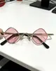 Armações de Óculos de Metal Infantis Moda Excêntrica Estilo Retrô Óculos de Sol Mini para Performance Armações Redondas Olhos Pequenos