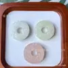 Fuente Mayorista Loto Raíz de Jade Afgano Rosa Pixiu Hebilla de Seguridad Colgante para Hombres y Mujeres, Collar Pixiu de Jade Verde y Blanco Vajilla de Jade