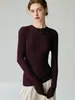 Suéter ajustado de cuello redondo 100% lana para mujer, nueva camiseta base de punto de manga larga para otoño e invierno, color liso, suéter simple y versátil