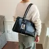 Set de bolsos de moda de alta gama para mujer 2026 nuevo transfronterizo, gran capacidad, bolso de hombro ligero, bolso de hombro de exportación, bolso tote