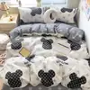 Juego de Cuatro Piezas de Algodón Cepillado Espeso Clase a, Sábana de Algodón Lavado Estilo Fresco, Funda de Edredón, Funda de Almohada, Juego de Tres Piezas para Dormitorio de Estudiante, Estilo Ins
