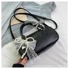 Bolso de mano cruzado para mujer, estilo bolos, estilo moderno, sencillo, tipo almohada, de gran capacidad, para desplazamientos diarios, 2025
