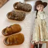 Zapatos Birkenstock para niños, nueva colección primavera/otoño 2026, zapatos de suela blanda para niñas, mocasines con estampado de leopardo, zapatos pequeños de cuero elegantes y versátiles