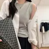 Regata Esportiva Gola Redonda para Mulheres na Primavera e Verão, Cobrindo a Pele e com Efeito Emagrecedor, com Modelagem Justa e Versátil Top Camiseta Lisa Sem Mangas