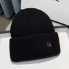 Nuevo gorro de punto para otoño e invierno para mujer, forrado de polar y engrosado, gorro versátil para circunferencia de cabeza grande, sombrero cálido y protector de orejas para clima frío