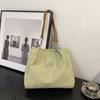 Bolsa de Gran Capacidad para Mujer 2024 Nuevo Moda Primavera Verano Bolso de Hombro Mariposa Terciopelo Estudiante Clase Viajero Bolso Tote