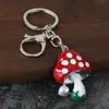 Llavero de Hongo Pequeño Estilo Nuevo Transfronterizo, Llavero Exquisito de Hongo Esmaltado Multicolor Colgante para Bolso, Pequeño Regalo al por Mayor